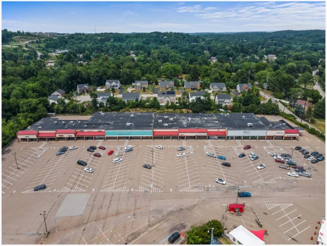 Duncan Manor Plaza