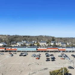 Duncan Manor Plaza