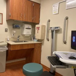 hosptial_upmc_mccandless_20220513_05