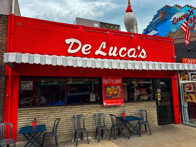 DeLuca&#039;s Diner